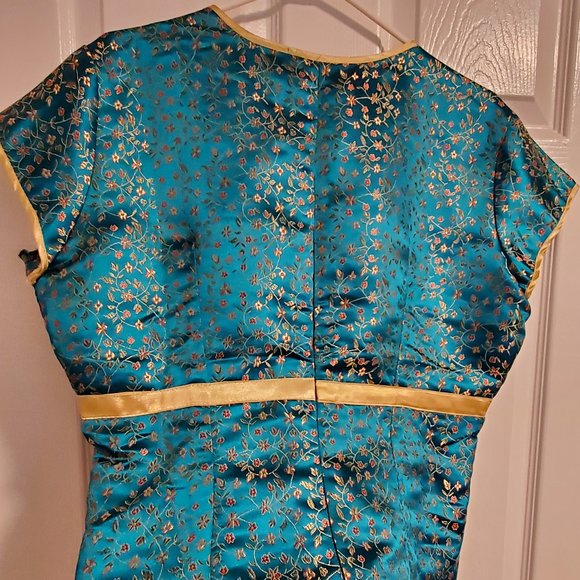 Stunning unique emerald green top - Picture 2 of 2